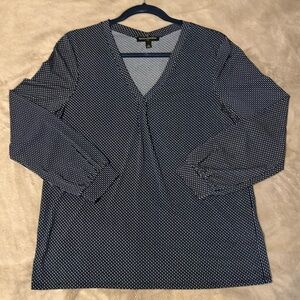 Banana Republic navy blue patterned blouse size small